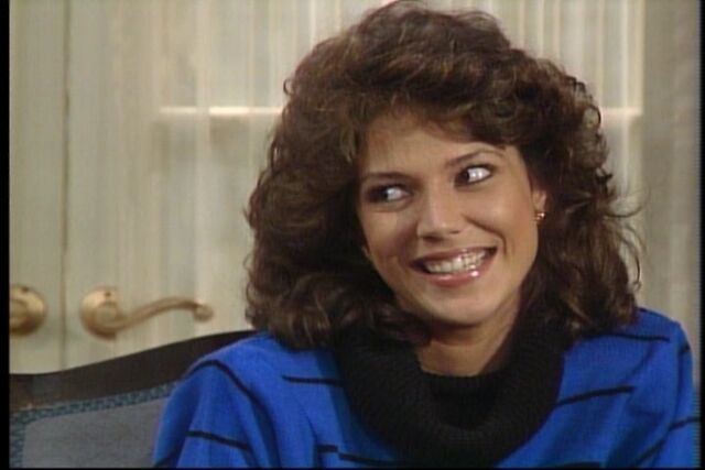 File:DianaMarks.jpg