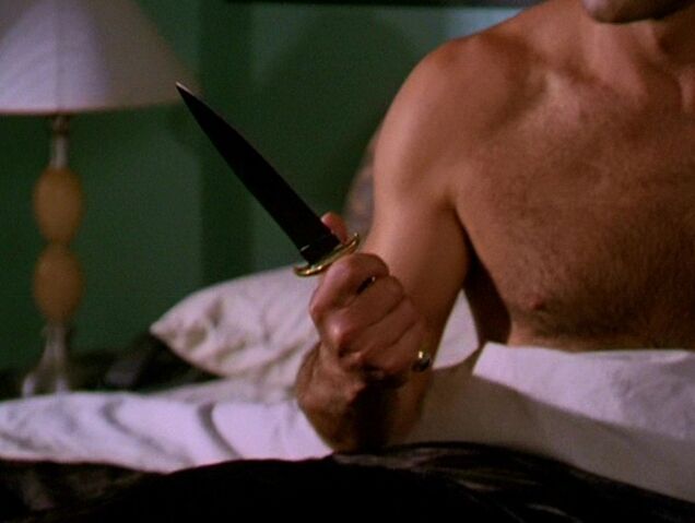 File:3x07-Knife.jpg