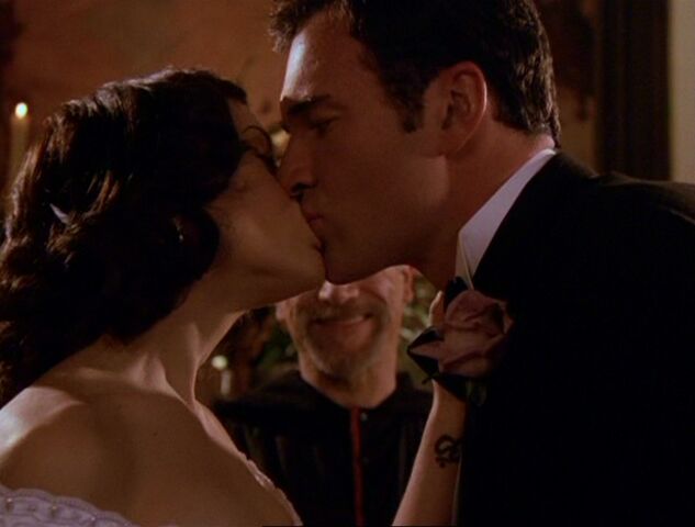 File:4x15-Cole-Phoebe-Marry.jpg