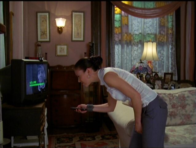 File:PhoebeMovieHear.jpg