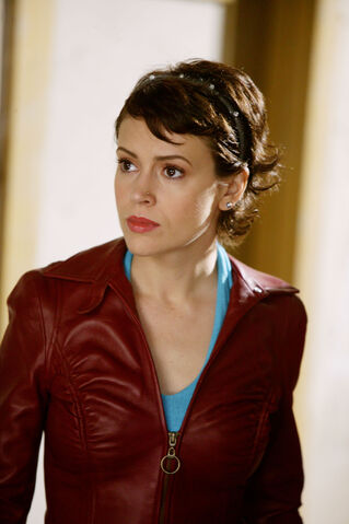 File:Charmed 430 122 406lo.jpg
