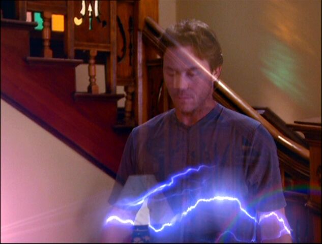 File:Leo becomes Visible again.jpg