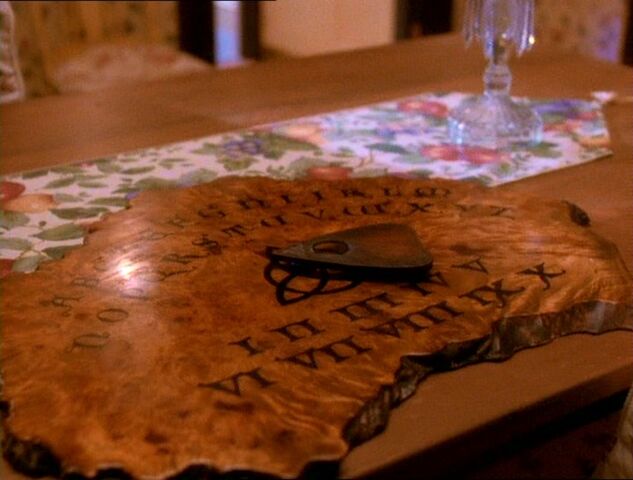 Фајл:Spirit-Board.jpg