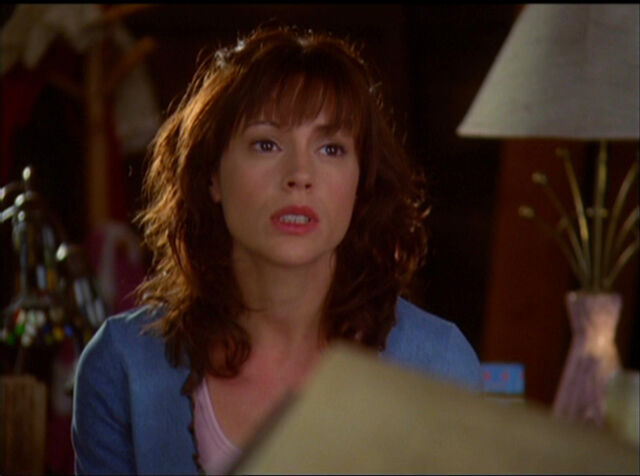 File:5x05-Phoebe.jpg