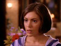 PhoebeHalliwell-1x01