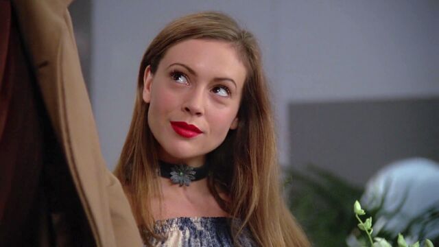 File:4x10-Phoebe.jpg
