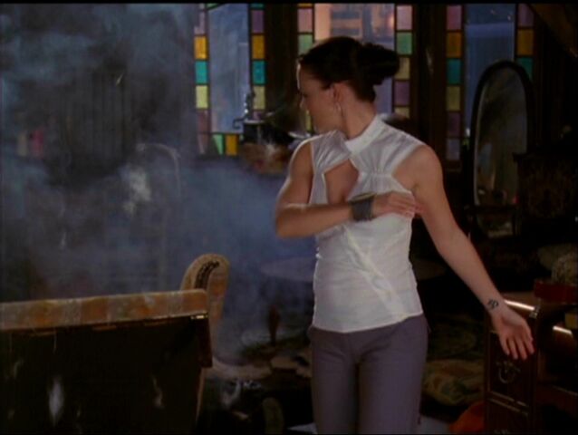 File:PhoebeBroken Couch.jpg
