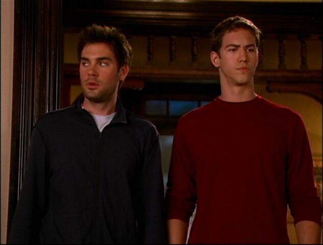 File:Forever-Charmed-chris-perry-halliwell-15372499-1056-800.jpg