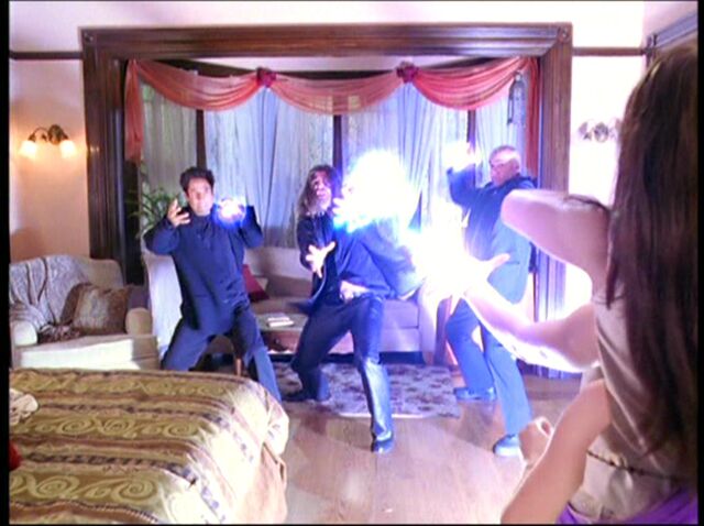File:7x01-PiperLightning.jpg