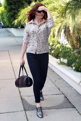 File:Rose+McGowan+Rose+McGowan+Medical+Building+h3 4aVl Is3l.jpg