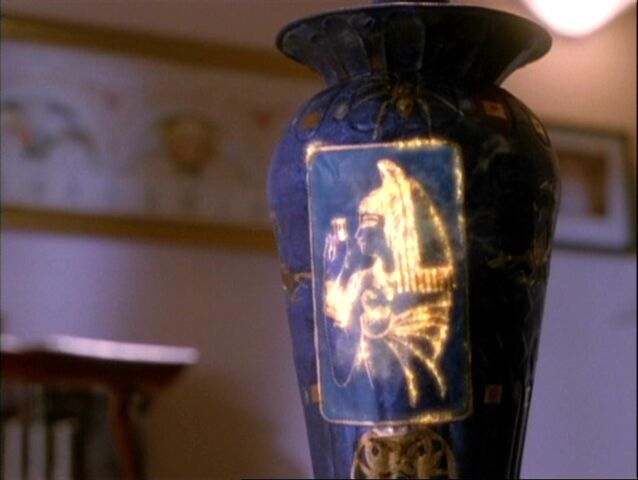 Fichier:Feats-of-Clay-charmed-15977972-1032-776.jpg