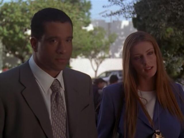 File:DarrelSheridan-looking for chris.jpg