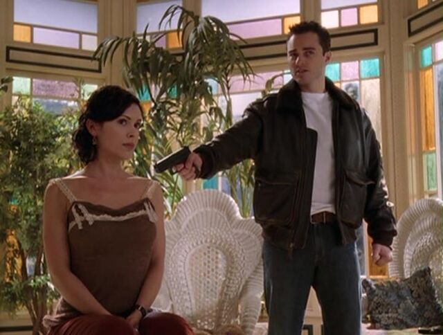 File:7x09-KylePhoebe.jpg