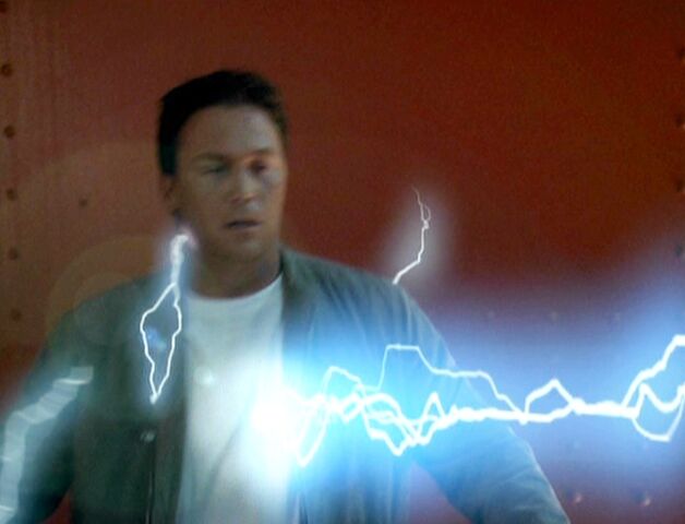File:Leo Invincible.jpg