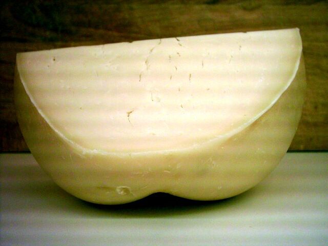 File:Provolone Dolce.jpg