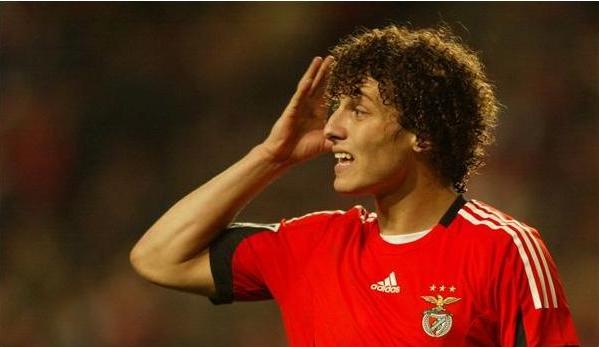 File:David-luiz-011.jpg
