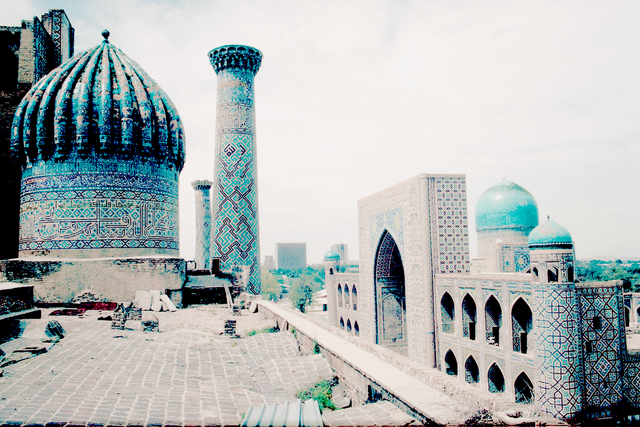 File:Wikia uzbek1.png