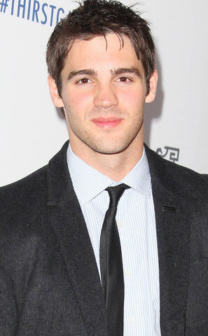 File:Steven R. McQueen.jpg