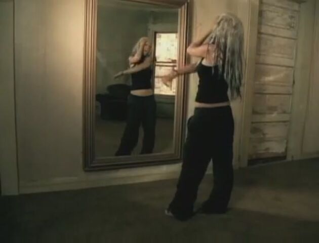 File:Beautiful-Music-Video-christina-aguilera-26415618-893-680.jpg