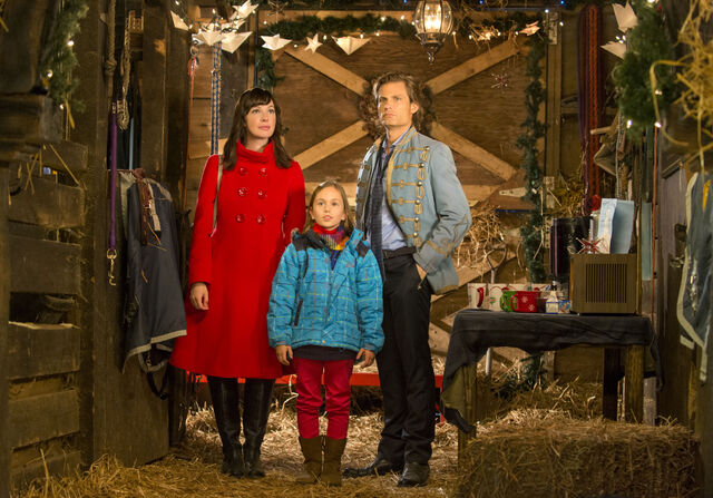 File:Baby's First Christmas promotional photo.jpg