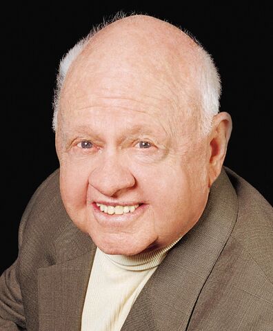 File:Mickey Rooney.jpg