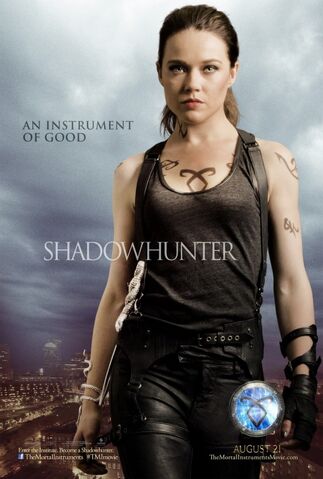 Datei:City-of-Bones-Poster-Isabelle-Lightwood.jpg