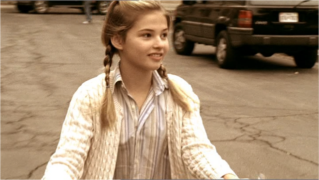 File:YoungSarah.png