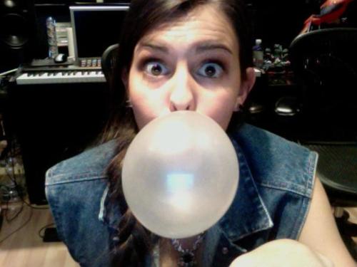 File:Lisa bubblegum.jpeg