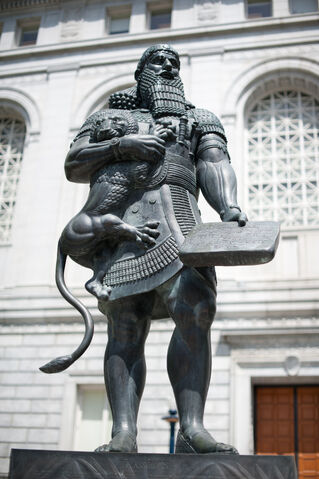 File:Ashurbanipal Statue.jpg