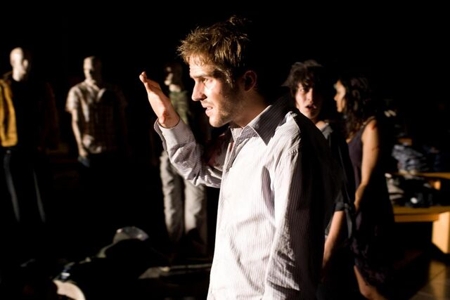 File:Cloverfield Stills-12.jpg