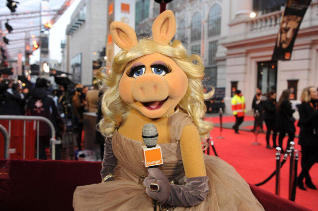 File:Piggypega.jpg