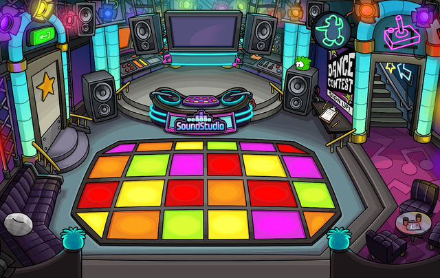 File:Dance Club July 2014.png