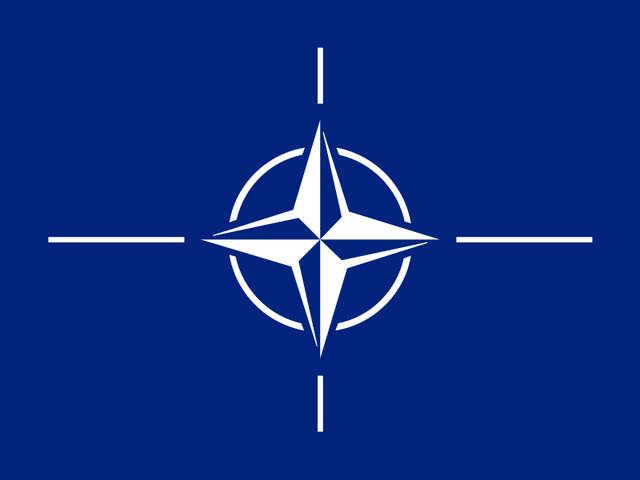 File:800px-NATO flag.png