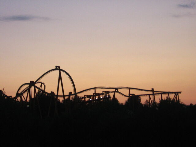 File:TatsuSunset.jpg