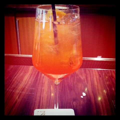 Datei:Aperol Spritzer.jpg