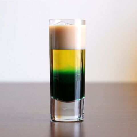 File:Irish-flag-drink-2-600x600.jpg