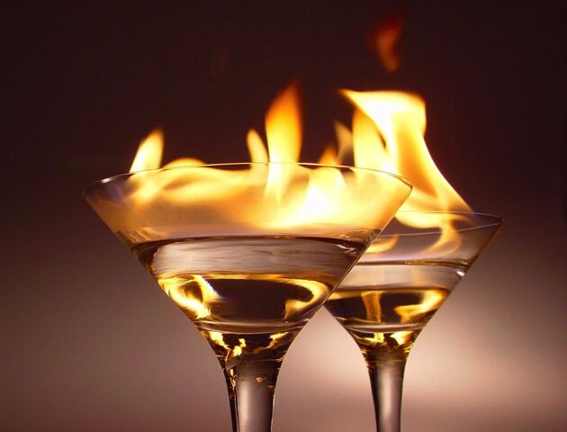 File:Flaming-drinks.jpg