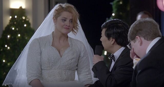 File:S06E12-Stacy tears.jpg