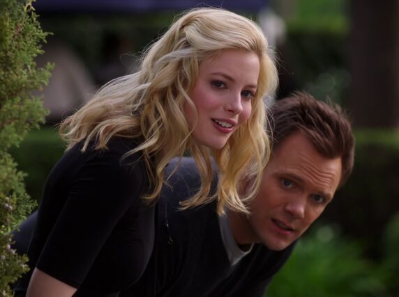 File:Jeff and Britta spying.jpg