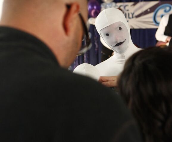 File:1x18 Promotional photo 11.jpg