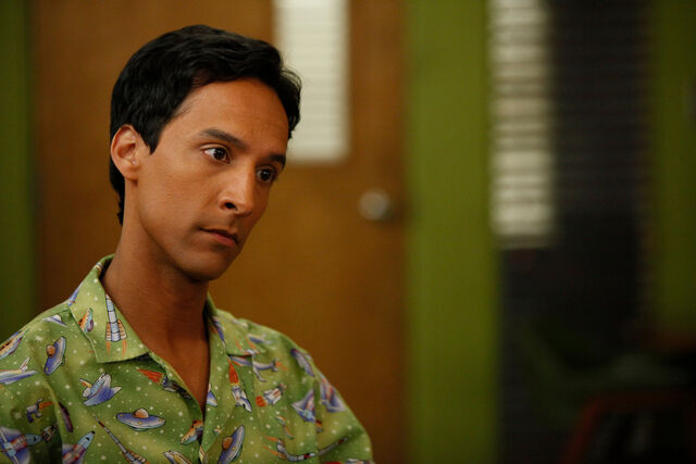 File:3x14 Promotional photo 10.jpg