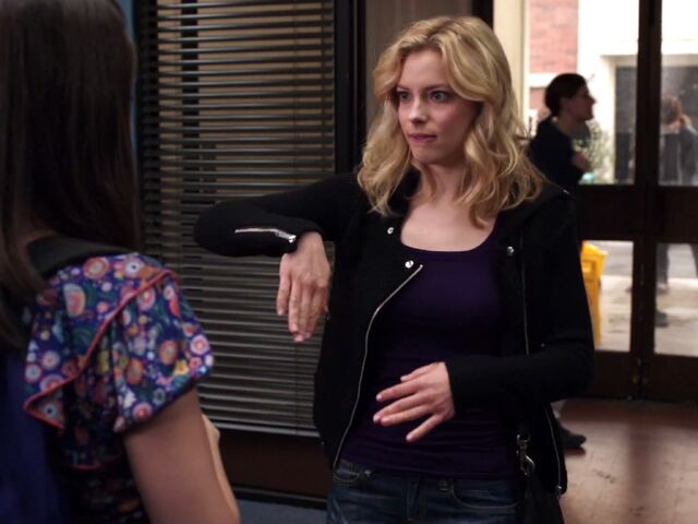File:1X15 Britta.jpg
