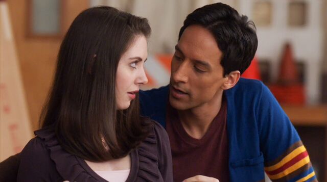 File:1x17 Annie and Abed4.jpg