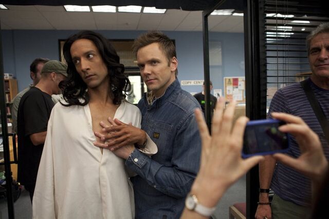File:2x5 BTS photo 15.jpg