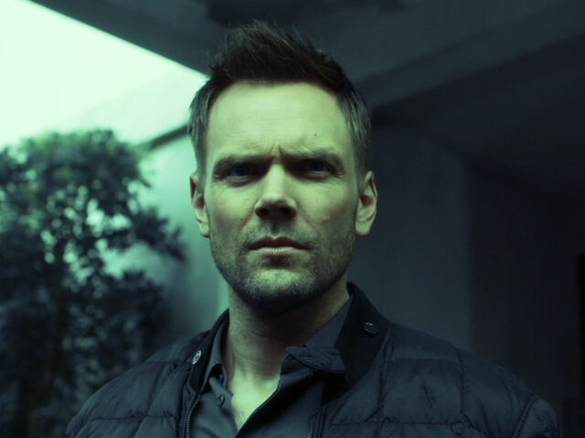 File:5x03-Jeff suspicious.jpg