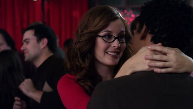 File:S02E15-Mariah and Troy.jpg