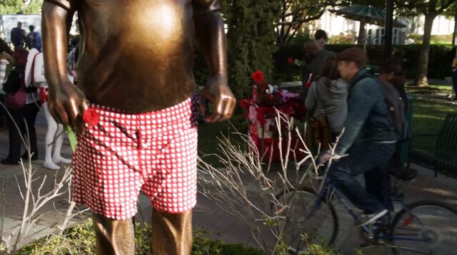 File:Guzman shorts.jpg