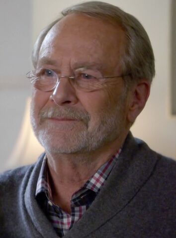 File:George Perry.jpg