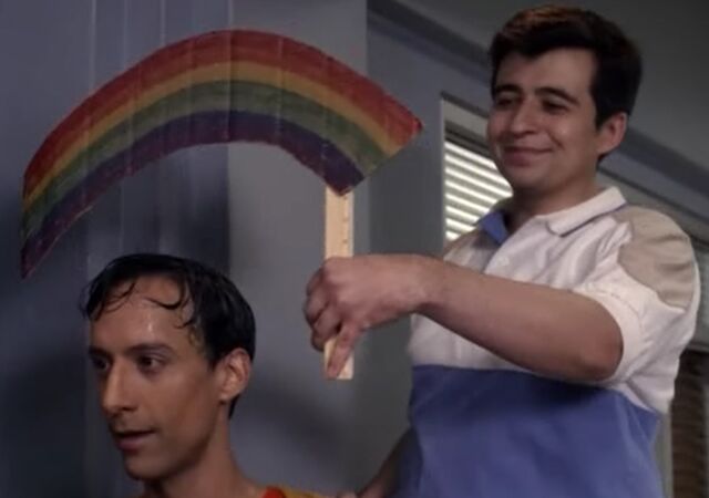File:S05E09-Pavel w rainbow.jpg
