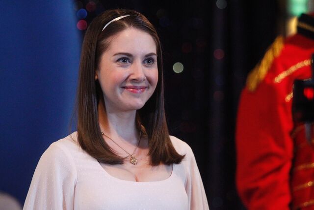 File:3x10 Promotional photo 22.jpg
